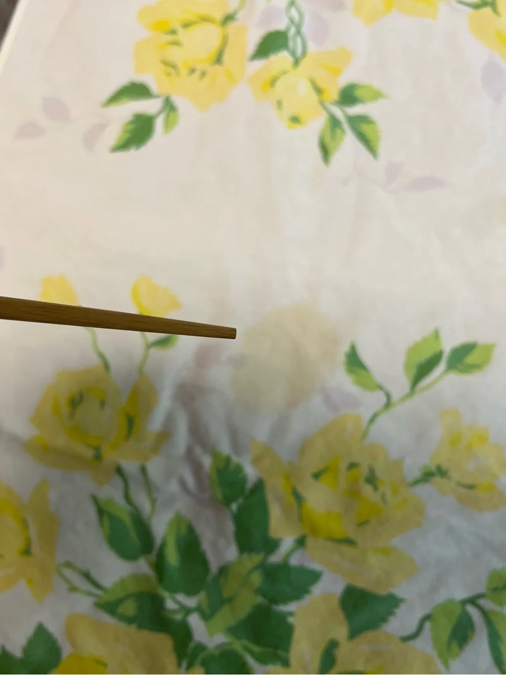 Vintage Yellow Rose Floral Tablecloth -  White Background pale lavender leaves